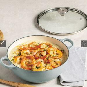 Traditional Soup Pot with Glass Lid