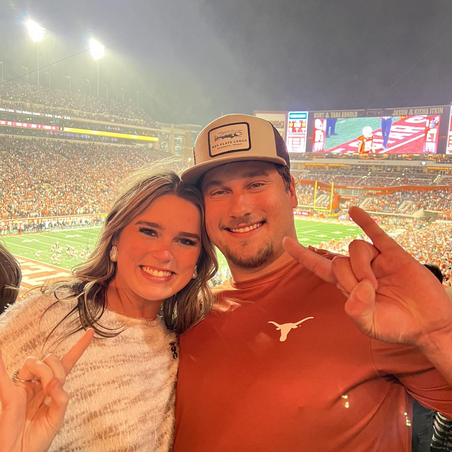 HORNS UP!!!