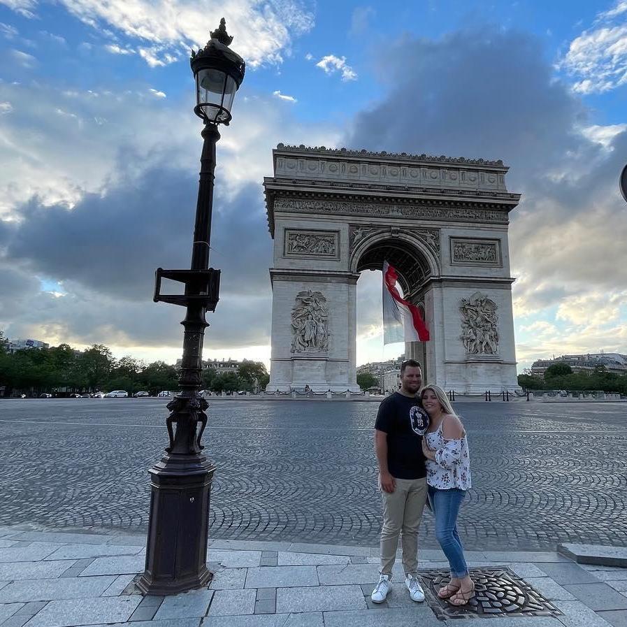 Fun fact: this is Matthew's favorite photo of the couple! The Arc de Triomphe really showed off its beauty this day. Of course, the stunning couple complimented the Arc's elegance.