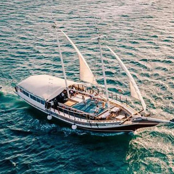 Private Dinner Cruise for Two-Aruba