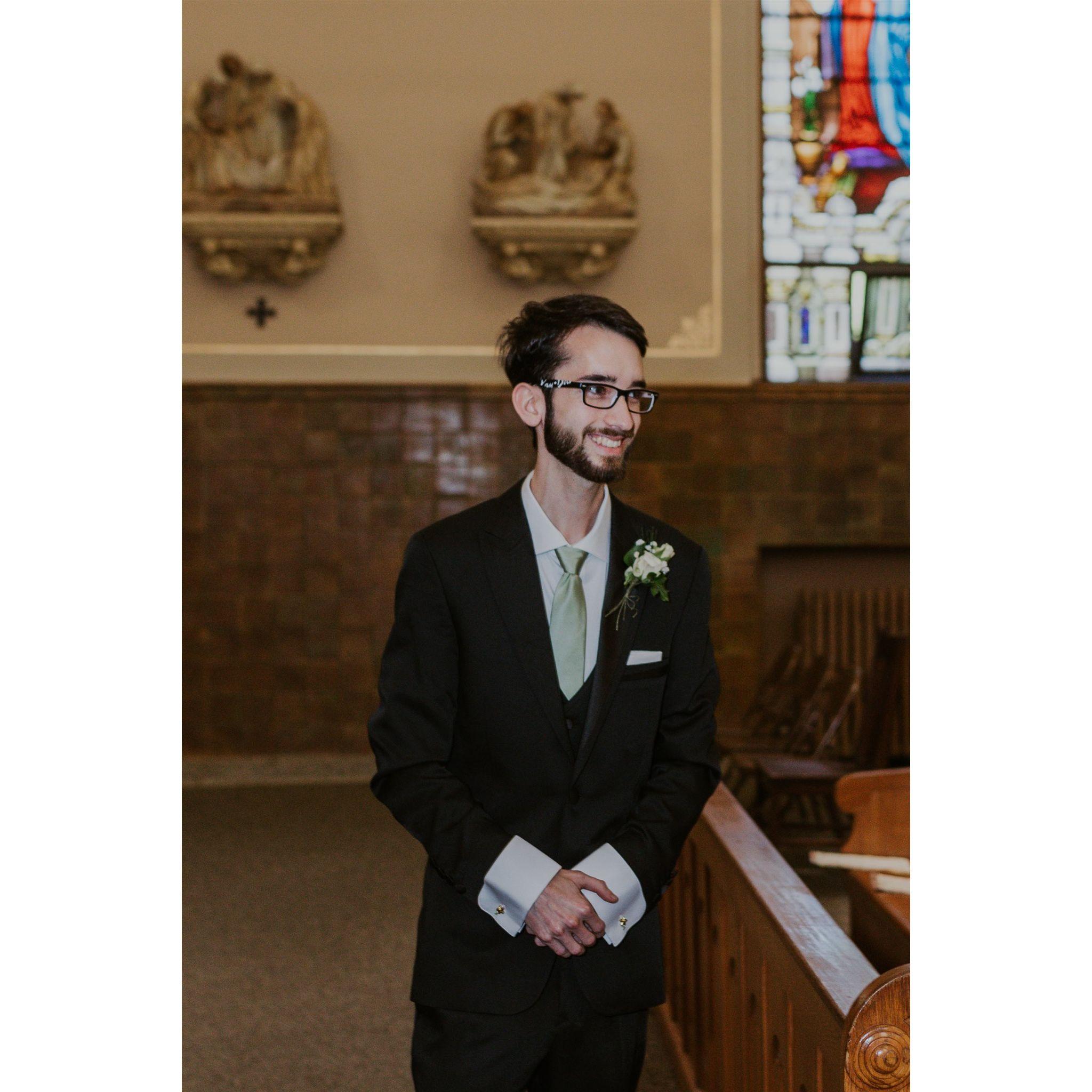 The walk down the aisle (Daniel's reaction)