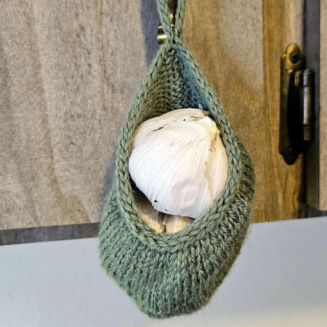 Hand Knit Garlic Keeper | Hanging Teardrop Basket | Green