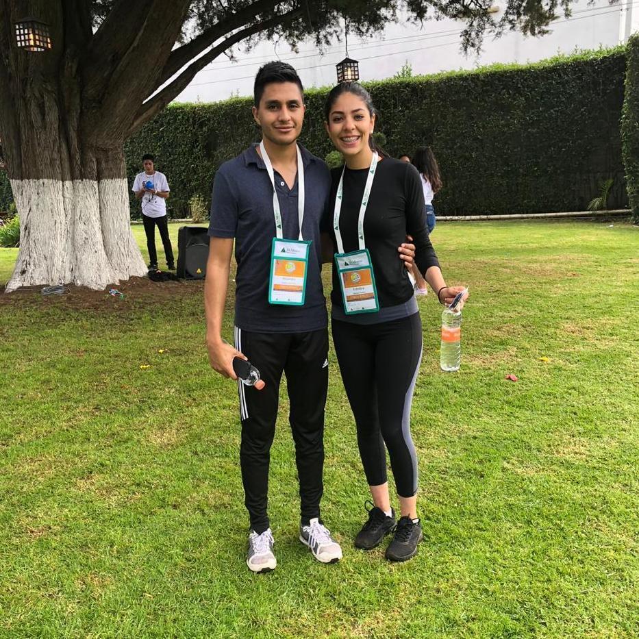 Foro Internacional de Emprendedores: Aprendiendo sobre negocios, soñando en grande y, sin saberlo, apostando por el mejor proyecto: nosotros. 💕