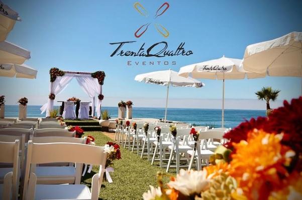 The Wedding Website of Alejandra Diaz and Mike McClellan