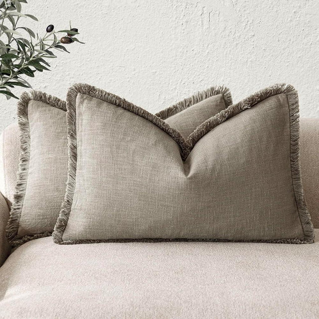Foindtower Set of 2 Decorative Linen Fringe Lumbar Throw Pillow Covers Boho Farmhouse Cushion Cover with Tassels Soft Accent Pillowcase for Couch Sofa Bed Living Room Home Decor,12×20 Inch,Brown Tan