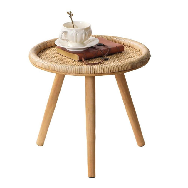 HuiDao Rattan Round Coffee Table, Boho Circle Side Table End Table for Living Room, Small Mid Century Accent Table for Bedroom Balcony