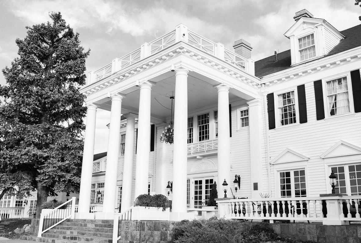The Wedding Website of Alexa Dowlin and Trevor Smith