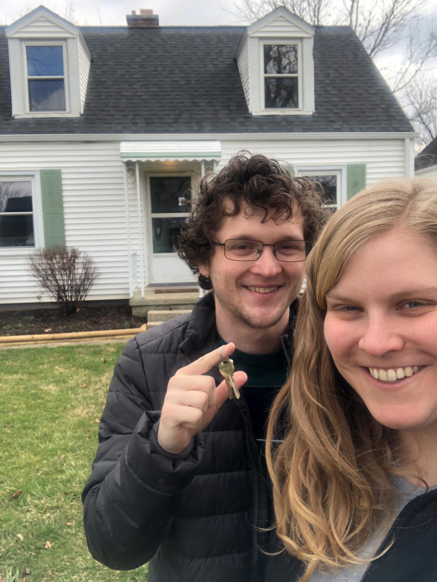 We bought a house together, we're homeowners!! 03/02/2018 🏡♥️