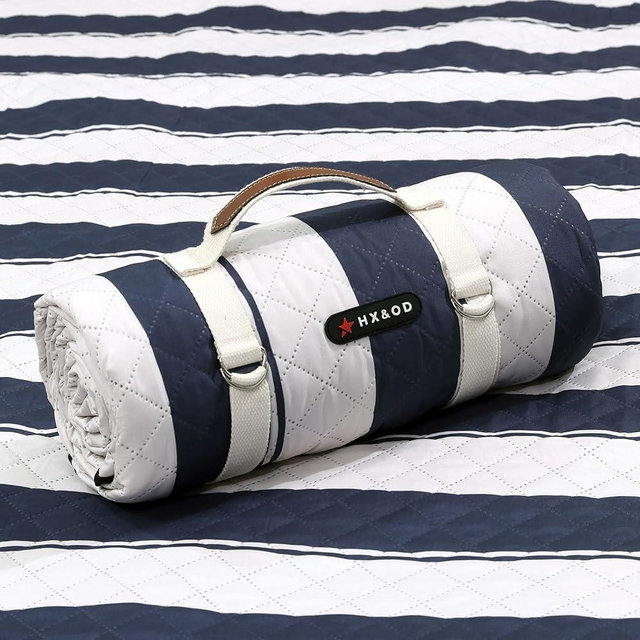HX&OD Outdoor Picnic Blanket Extra Large, 80”x60” Waterproof Picnic Mat Foldable Camping Blanket Portable with Carry Strap for Beach Mat (Bule)