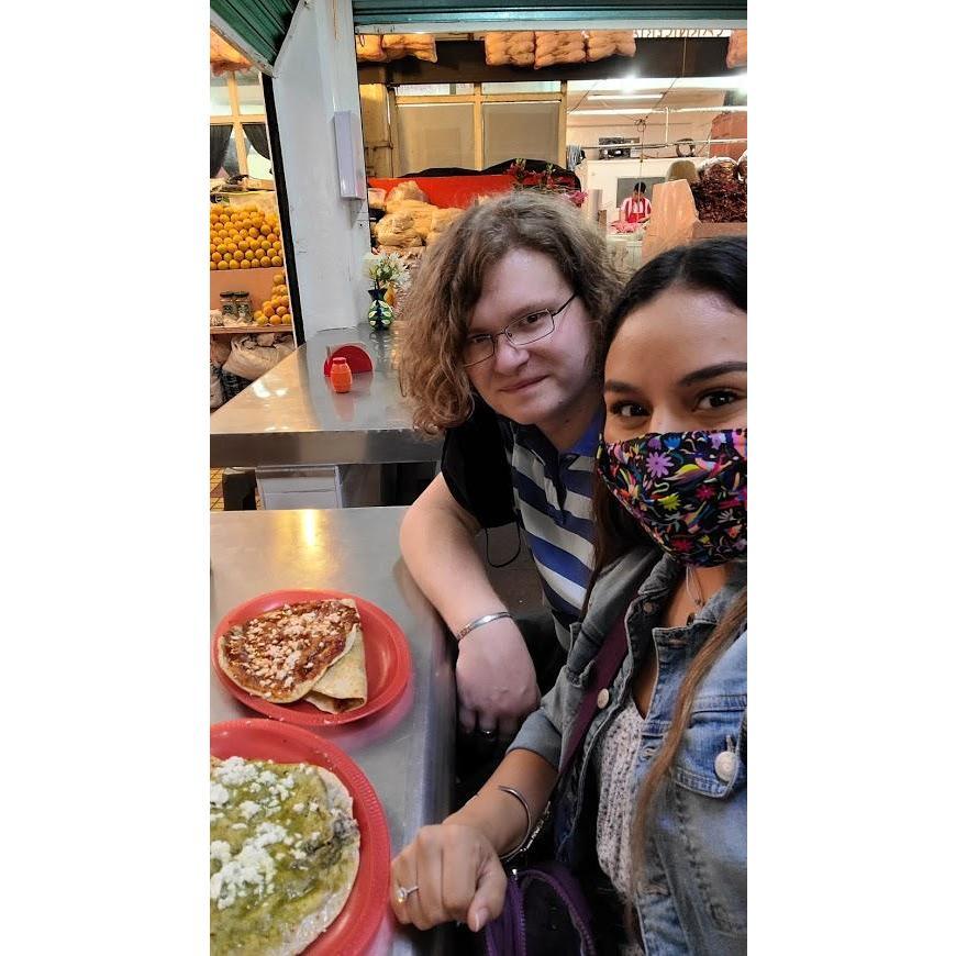 En Tehuacán hay comida muy rica, si exploras los mercados encontraras delicias de la comida Mexicana.