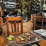 La Taqueria Pinches Tacos Shop