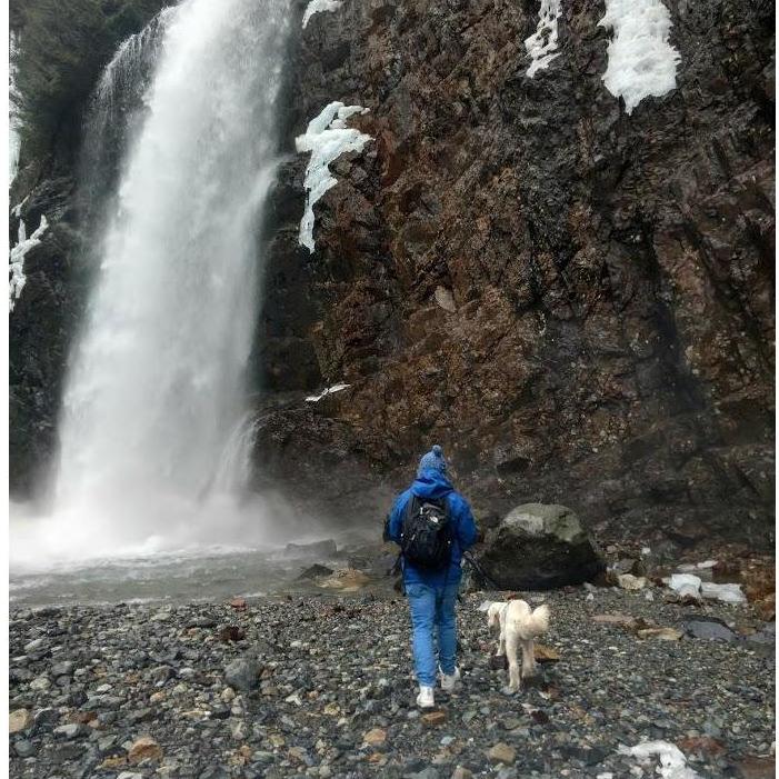 Franklin Falls winter hike outside of Seattle