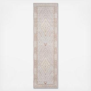 Isabella Runner