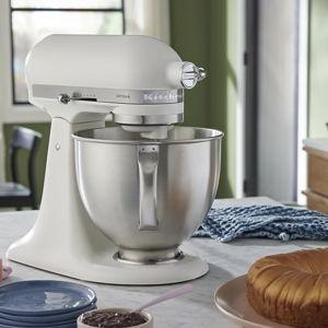Artisan® Series 5 Quart Tilt-Head Stand Mixer with Premium Touchpoints - Porcelain White | KitchenAid US