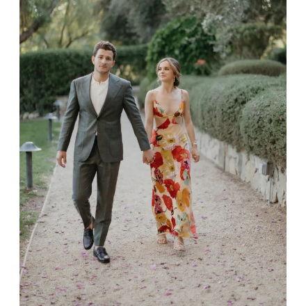 Dress code example image 5