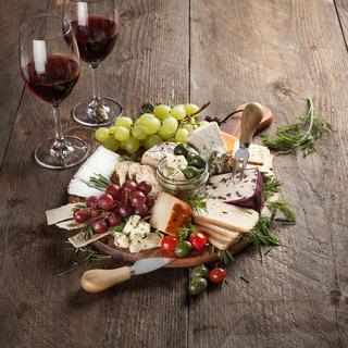 Rustic Farmhouse 5-Piece Cheese Set