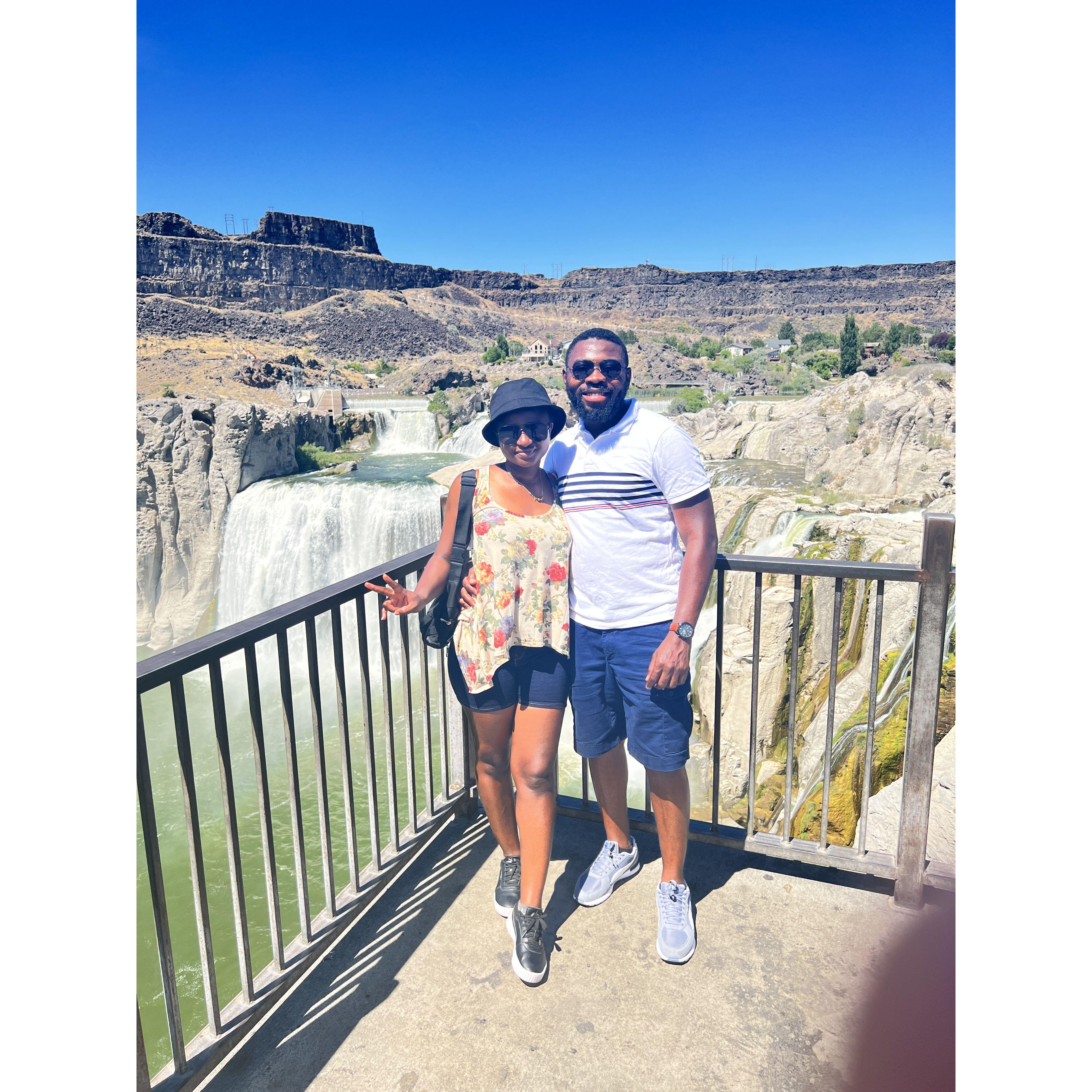 ✈️ “Catching flights — and maybe a few feelings — between Salt Lake City and Baton Rouge.