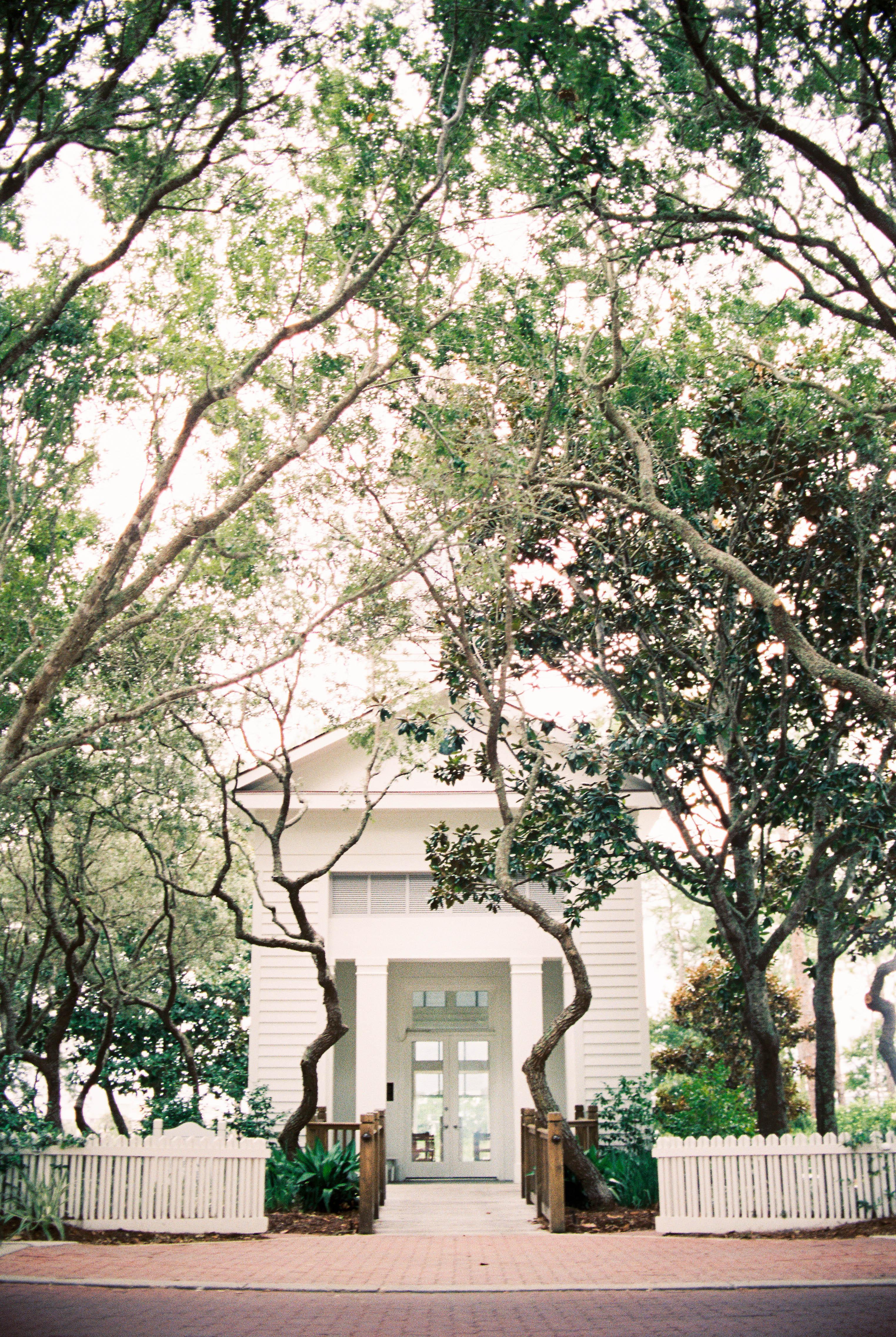 The Wedding Website of Gabrielle Donahe and Zachary Wolfe