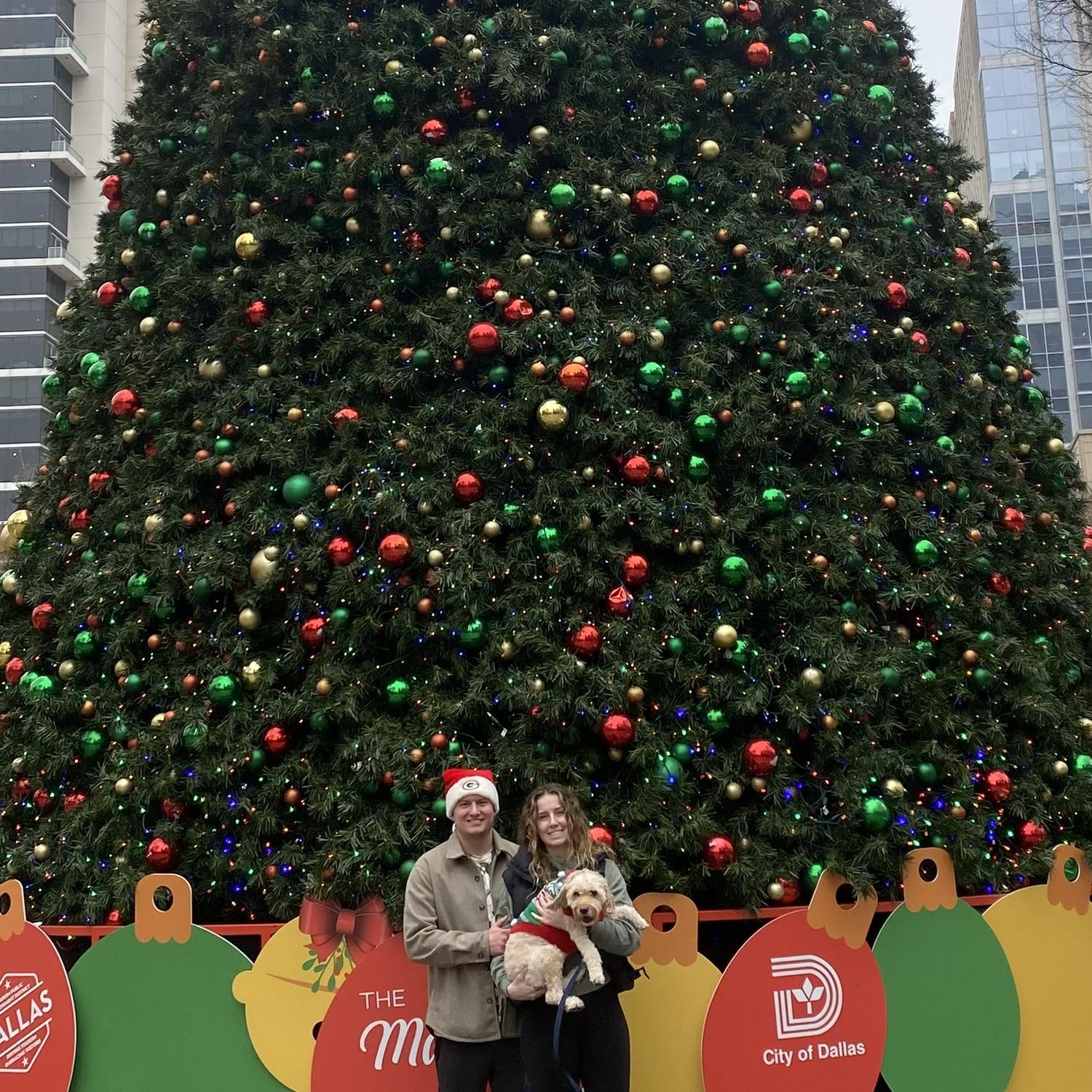 Dallas, TX - 2024
Christmas in Dallas (with Blu!)