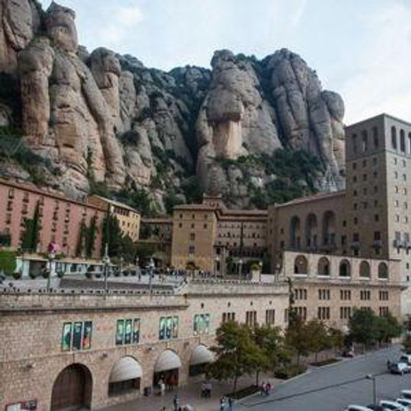 Honeymoon Fund - Montserrat & Vineyard Day Trip