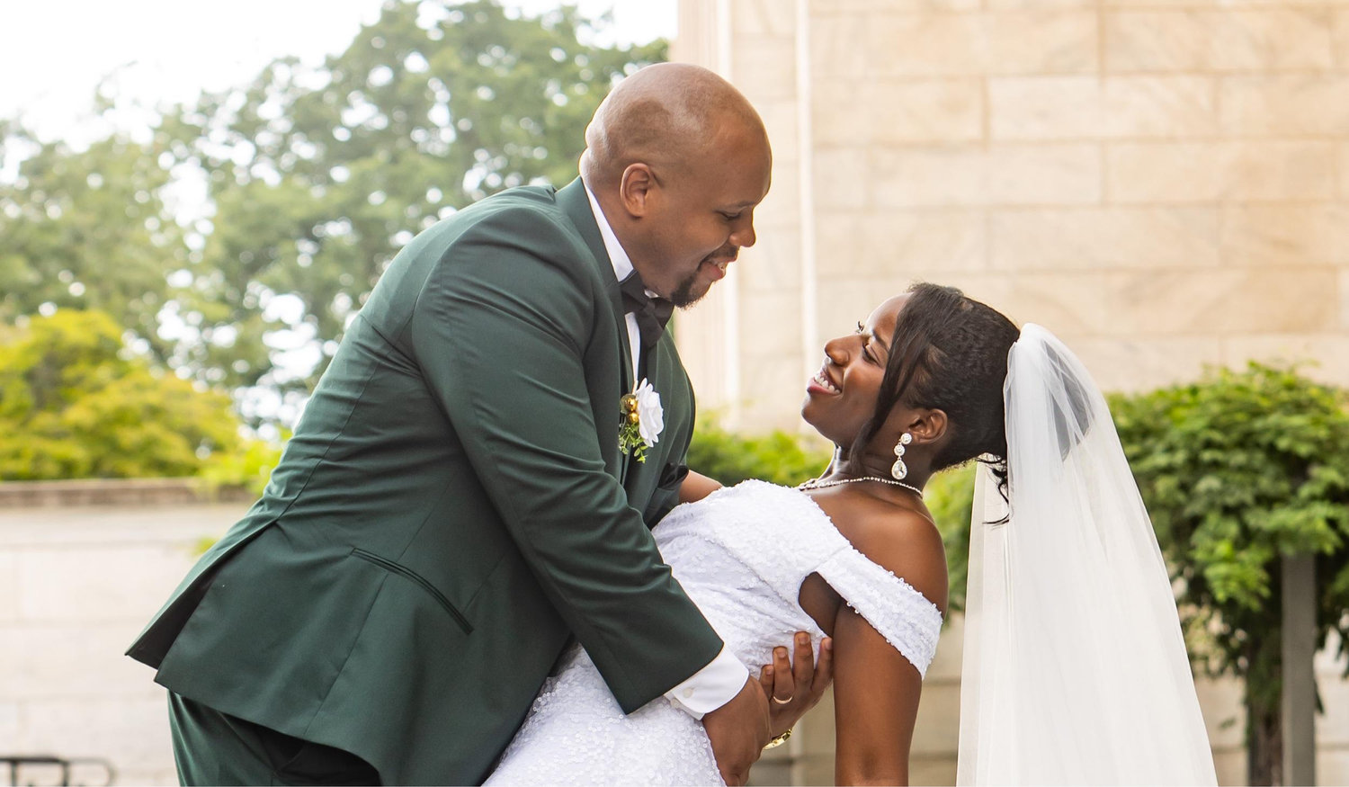 The Wedding Website of Ayuanna Thomas and Seth Thomas