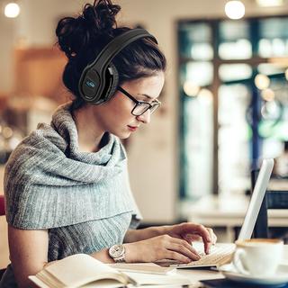 Active Noise Cancellation Bluetooth Wireless Headphones