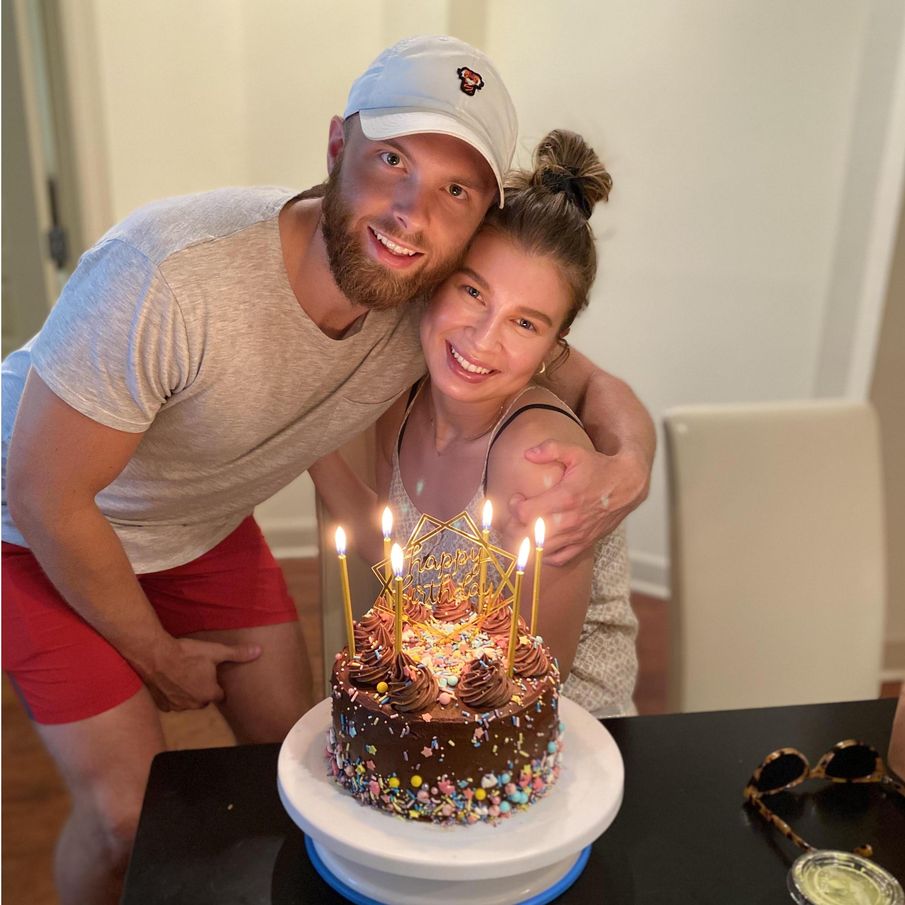 Trip to Texas to spend time with the family. My sister made me the most beautiful birthday cake!