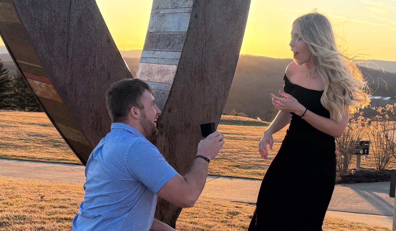 The Wedding Website of Jill Knupp and Brysan Day