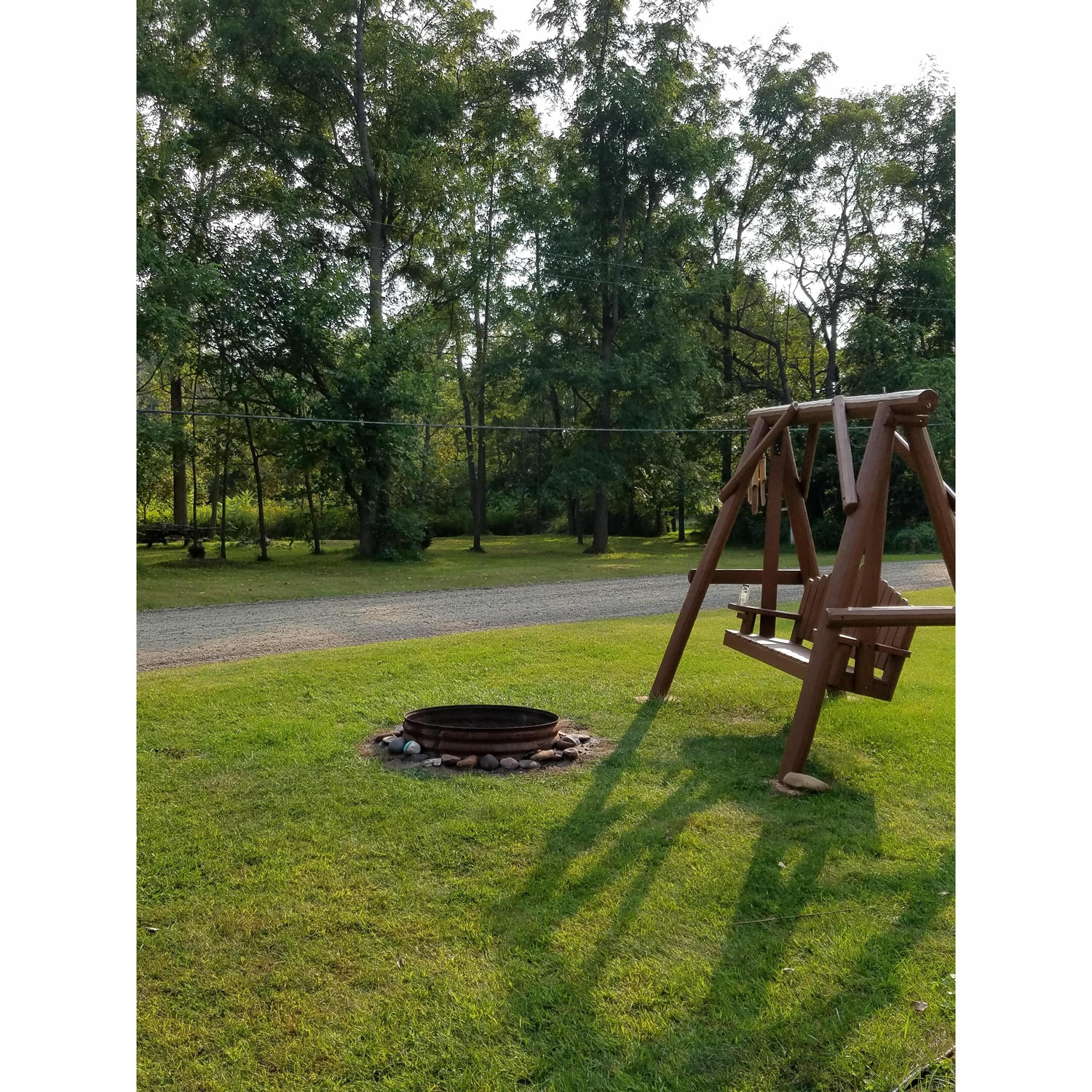 Lovebirds swing.