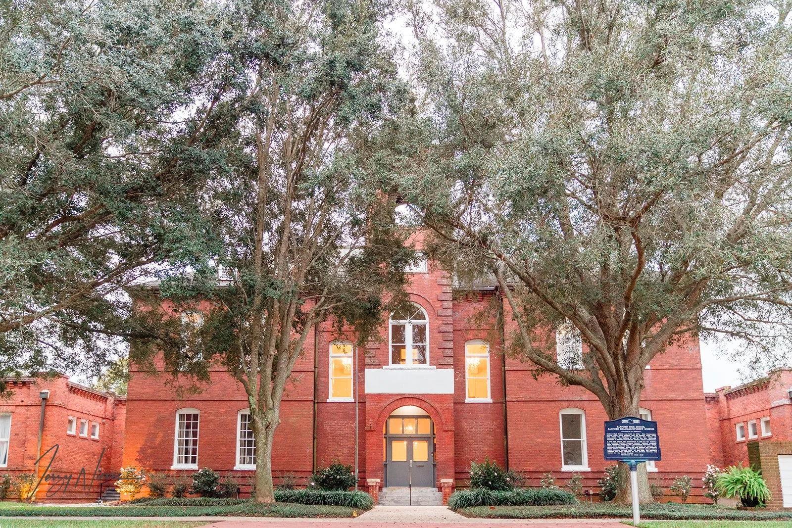 The Wedding Website of Dominique Forbes and Khalid James