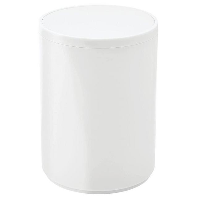 mDesign Small Round Swing Trash Can Wastebasket, Garbage Container Bin - for Bathroom, Powder Room, Bedroom, Kitchen, Craft Room, Office - Removable Swing Lid - White