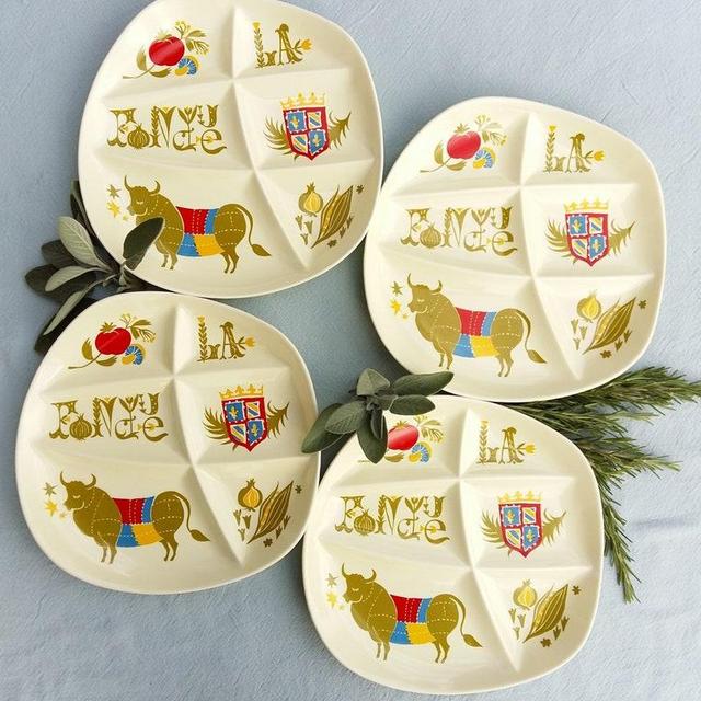 Set of Four French "La Fondue" Plates by ''Pommard, Salins France". Retro BBQ Plates. Barbecue Plates. Divided Plates. French Fondue Plates.