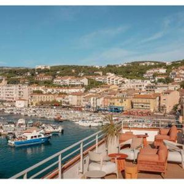 Stay at Hotel Liautaud in Cassis