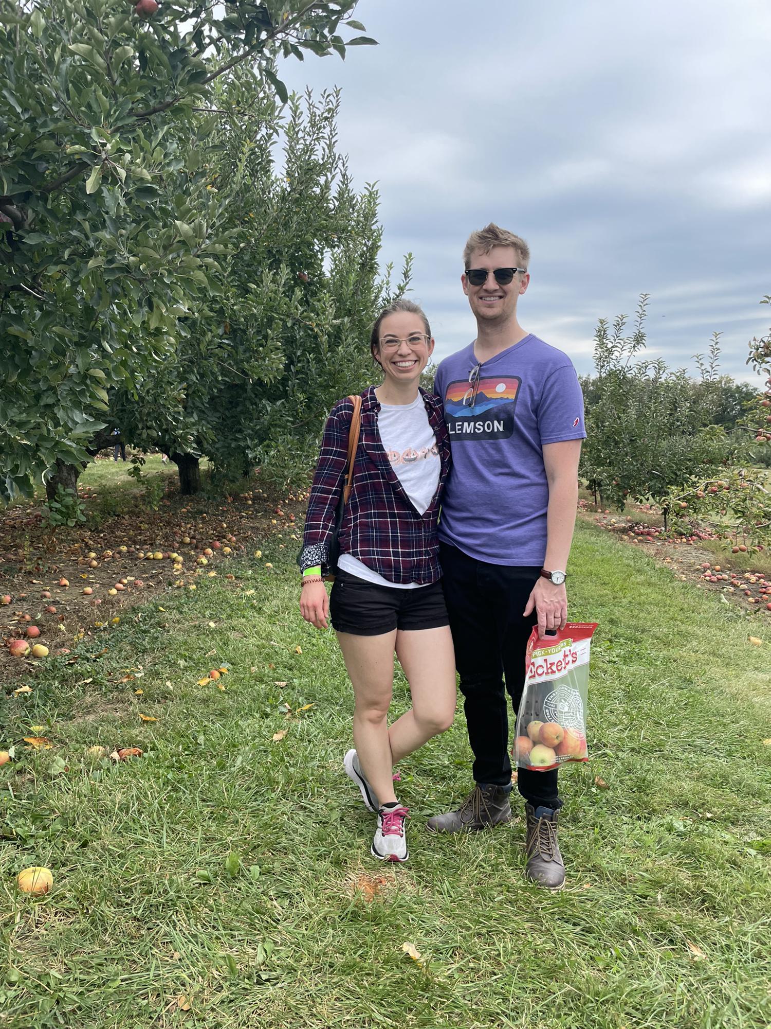 September 2022, apple picking
🍎🍏
