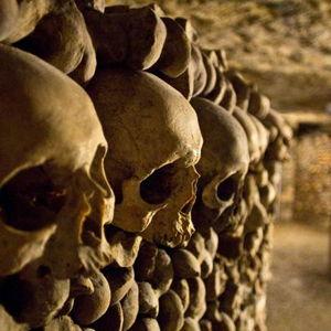 Tour of the Paris Catacombs