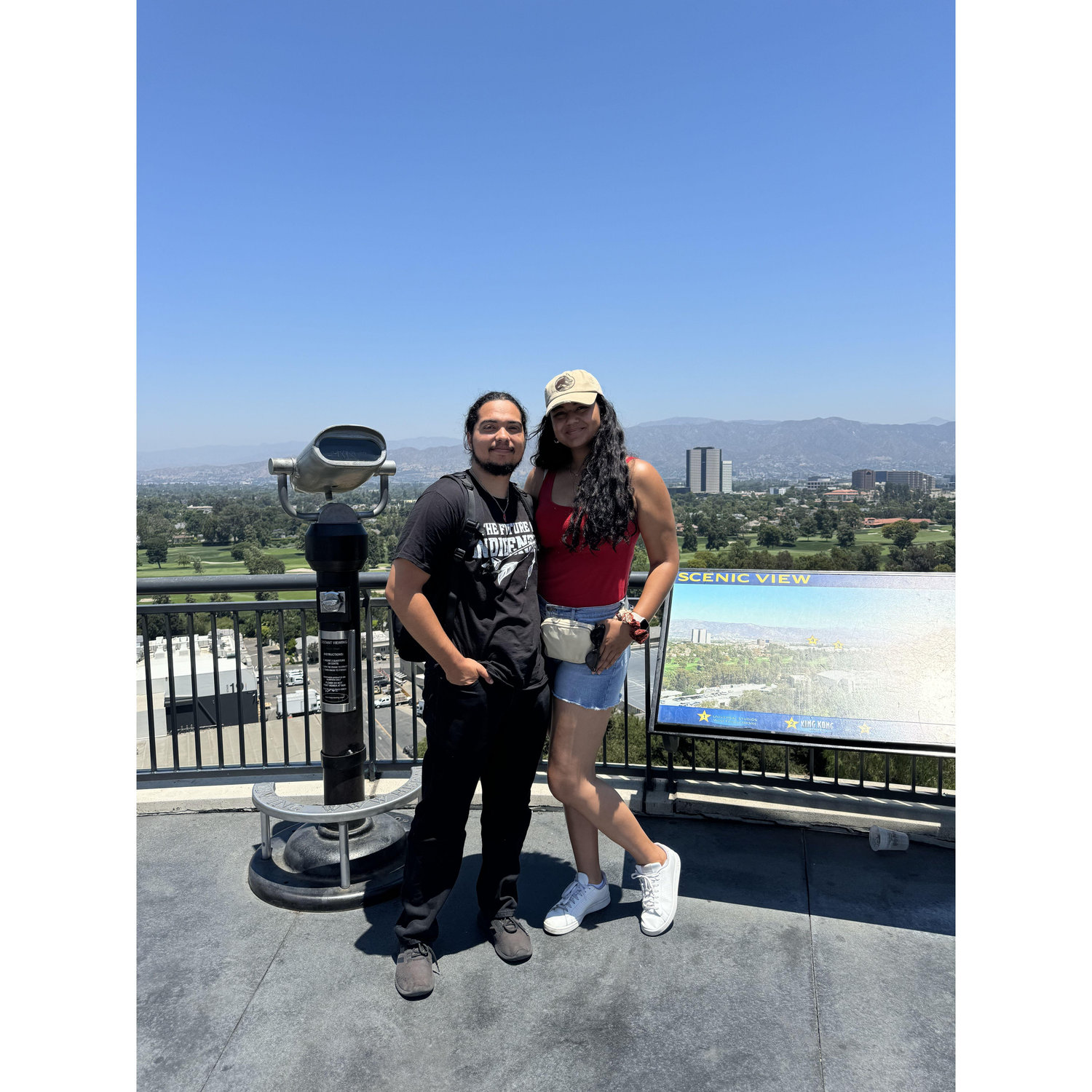 Our 4 year anniversay :) And Joseph's first trip to Universal Studios!