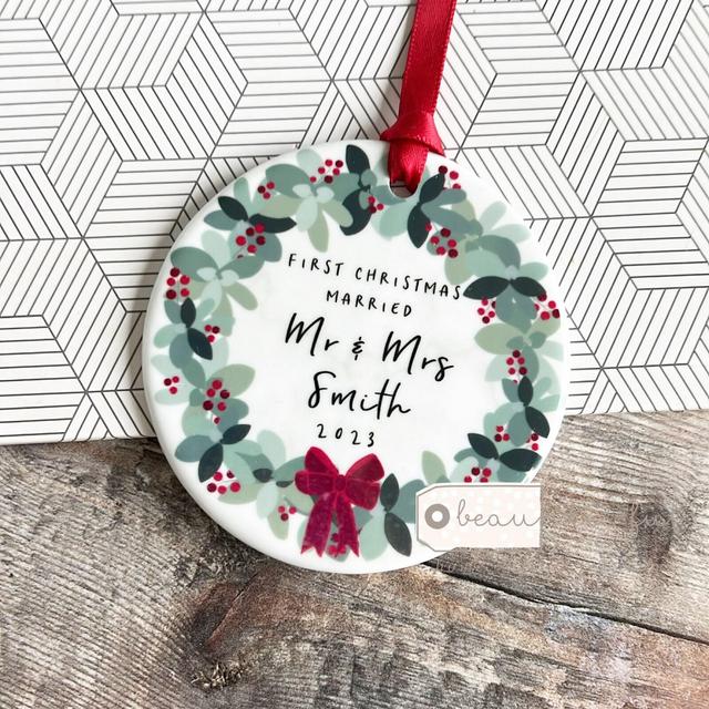 Personalised First Christmas Married Gift Wedding gift Mr Mrs Newlywed Botanical Greenery Design Ceramic or Acrylic Round Ornament Keepsake
