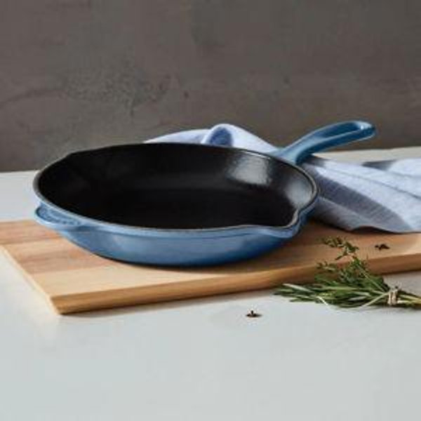 Le Creuset Signature Skillet in Chambray