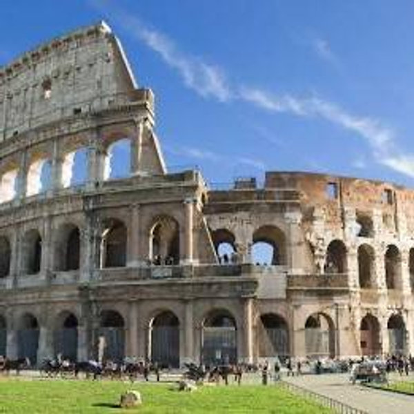 🏛️ Colosseum Tour – “Gladiators & Legends”