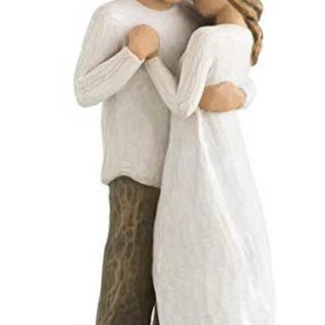 Promise- Willow Tree by Susan Lordi- Sentiment: “Hold dear the promise of love”