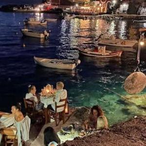 Dimitris Ammoudi Bay Restaurant: Santorini, Greece