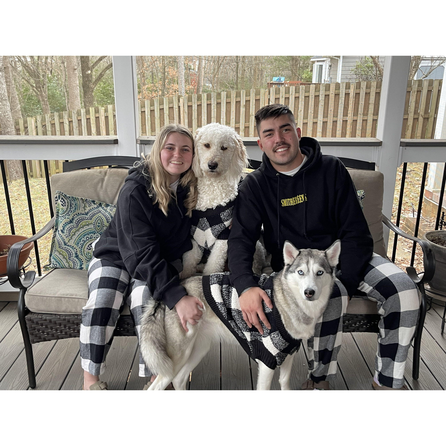 Family pics - Christmas 2023!