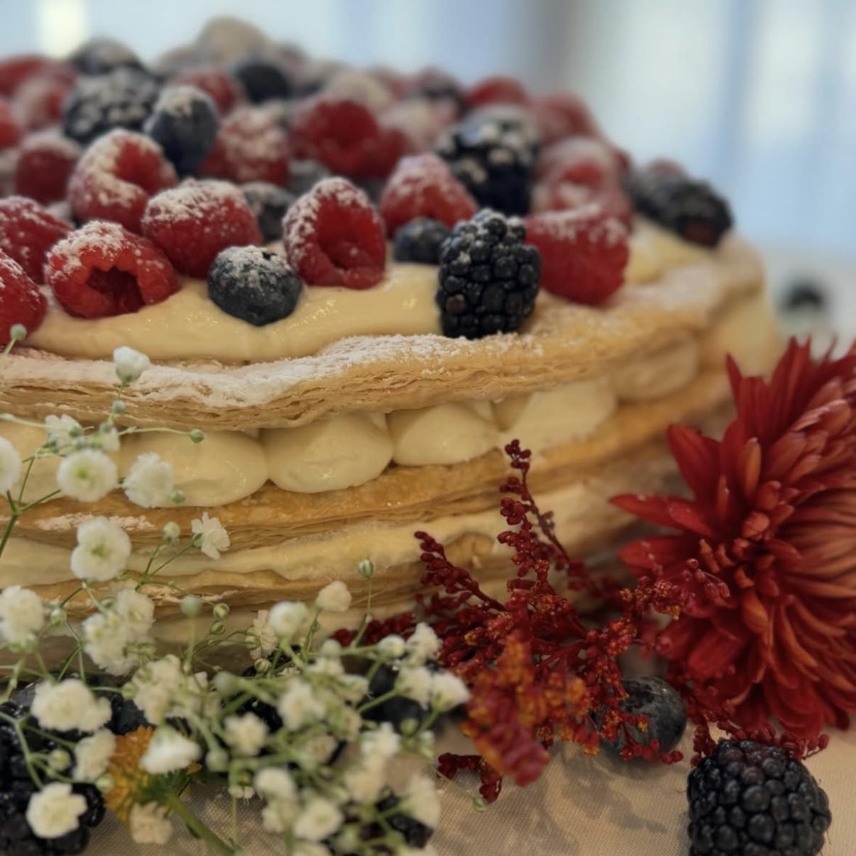 Millie fogile Italian Wedding Cake ✨