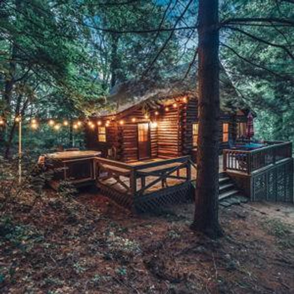 8 Night Stay In A Cozy Cabin