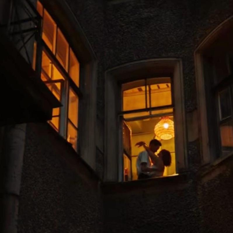 🕯 Thrifting for a Cozy Home