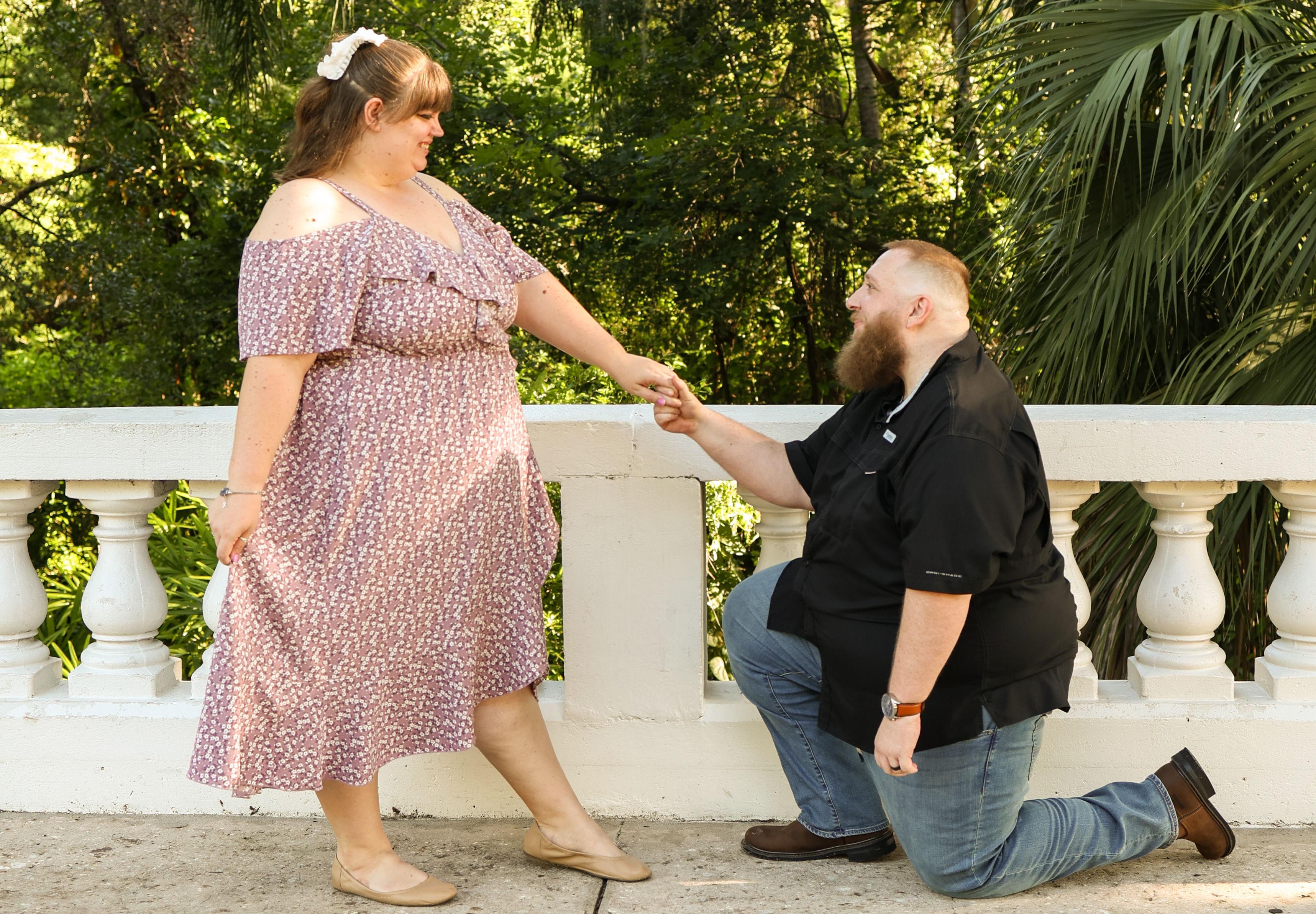 The Wedding Website of Lindsey Hand and Joshua Roop