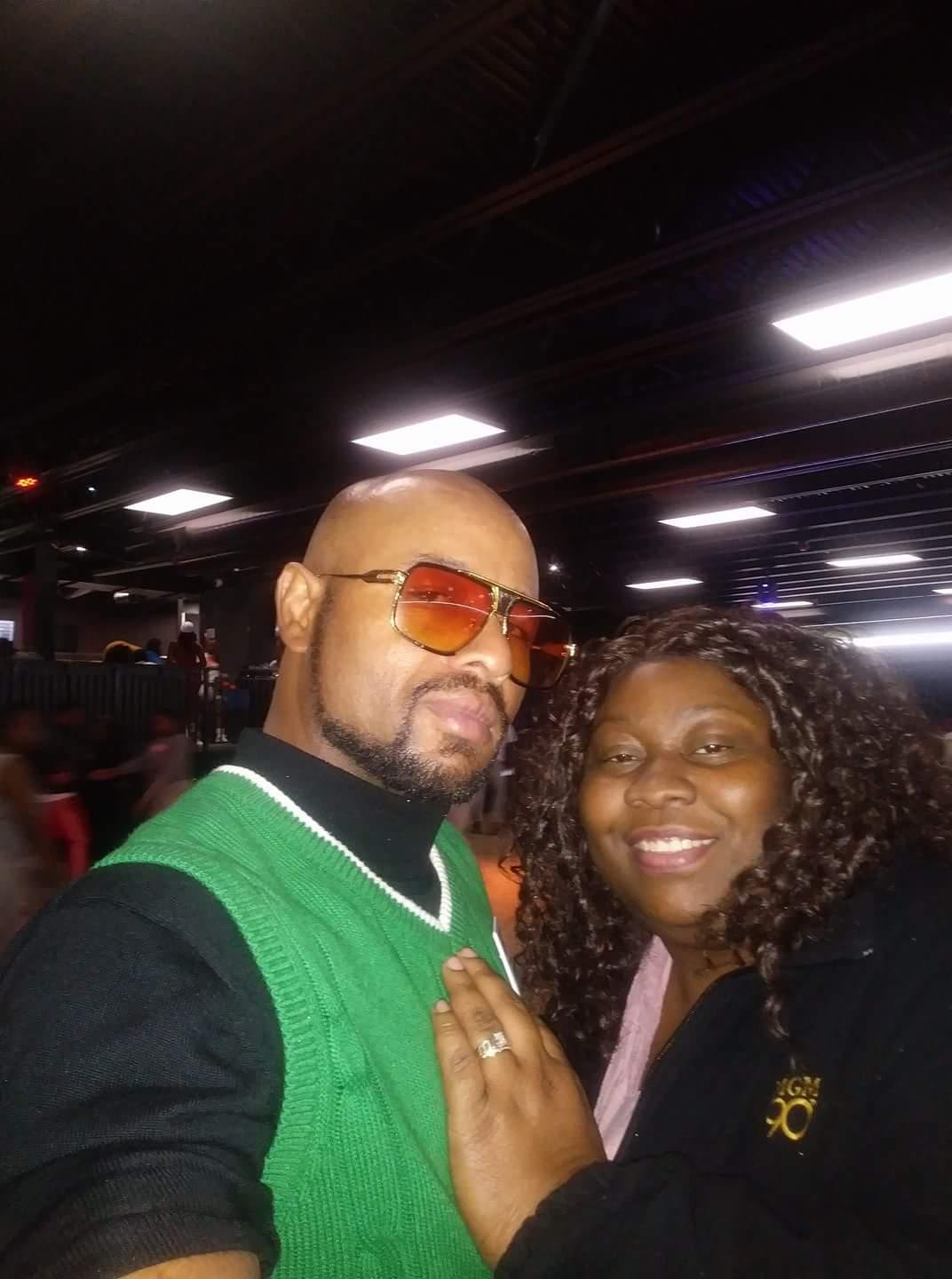 The Wedding Website of Necole Monique Stewart and Vernell Mano Sykes