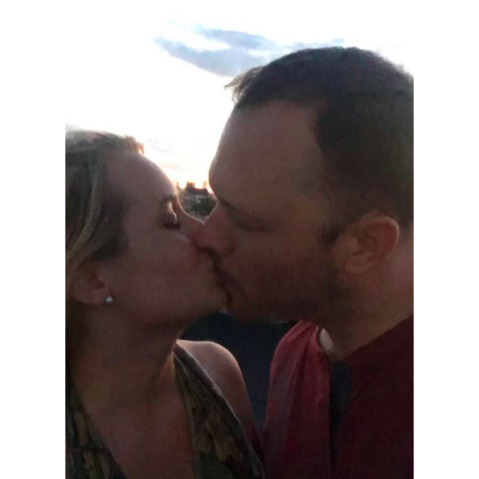 A kiss in Brooklyn summer 2018. This summer, Chris was subletting near Emelia´s apartment ( in fact only five minutes away) and we spent the summer planning filmmaking of "Dead Ringer".