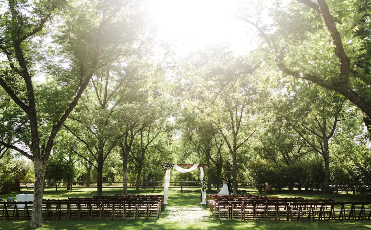 The Wedding Website of Jessica Van Ranken and Ryan Maack