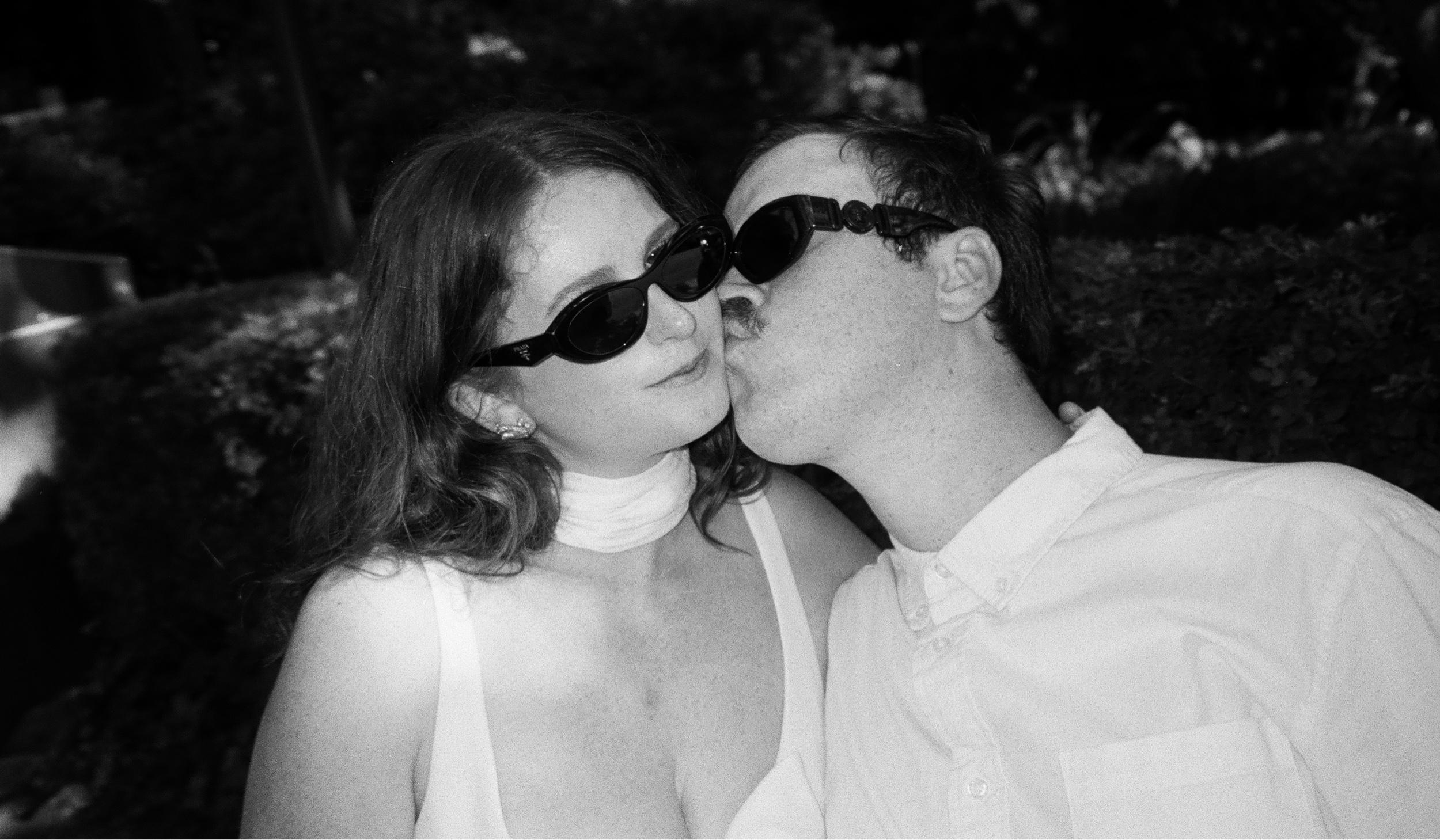 The Wedding Website of Hanna Lefcourt and Vince Rappa